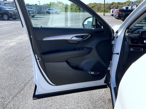 Certified 2024 Buick Envision Sport Touring image 9