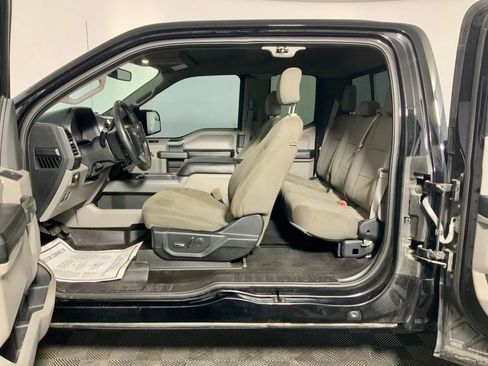 Used 2018 Ford F150 XLT w/ Equipment Group 302A Luxury AWD/4WD image 28