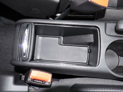 Used 2018 Buick Encore Sport Touring image 23