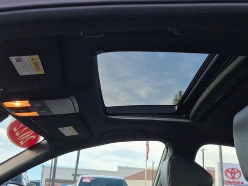 Used 2022 Honda Accord Sport image 15