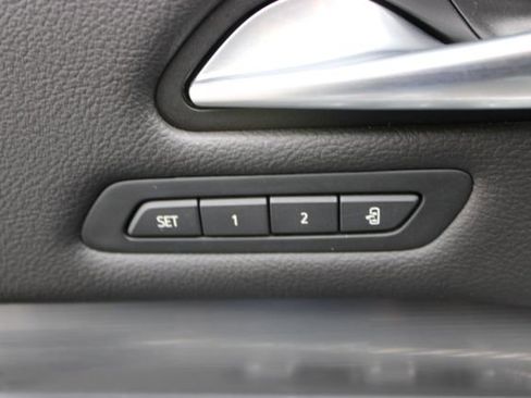 Used 2024 Cadillac XT4 Premium Luxury FWD image 15