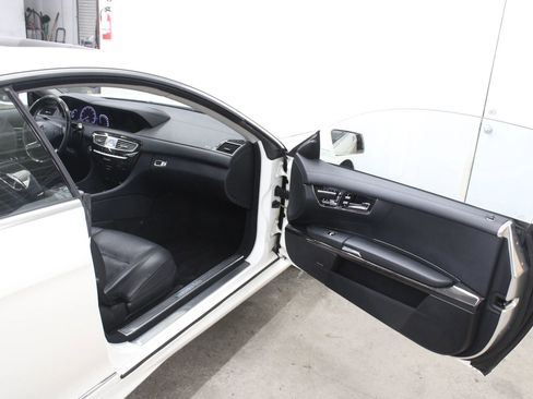Used 2012 Mercedes-Benz CL 550 4MATIC image 12
