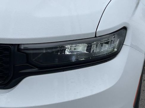 Certified 2023 Jeep Grand Cherokee L Laredo image 10