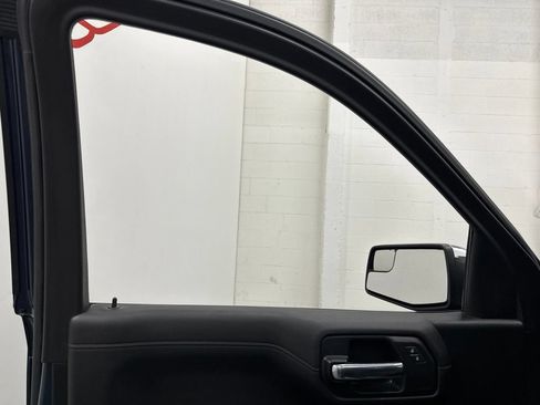 Used 2019 GMC Sierra 1500 SLE w/ SLE Value Package AWD/4WD image 38