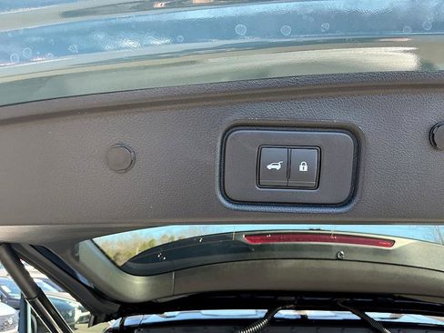 New 2026 Nissan Pathfinder Platinum image 28