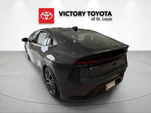 Used 2024 Toyota Prius XLE AWD/4WD image 5
