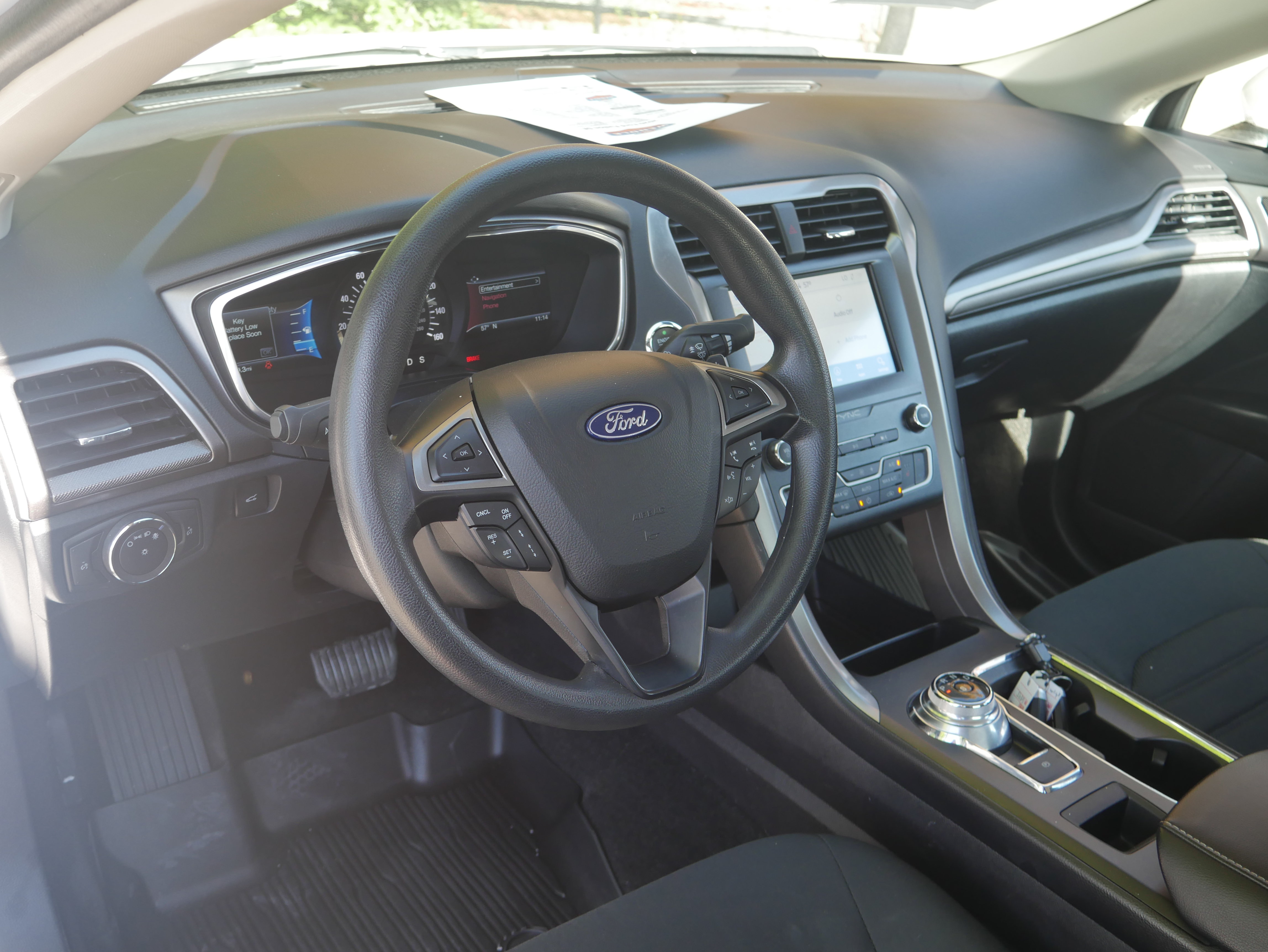 Used 2020 Ford Fusion SE AWD/4WD image 4