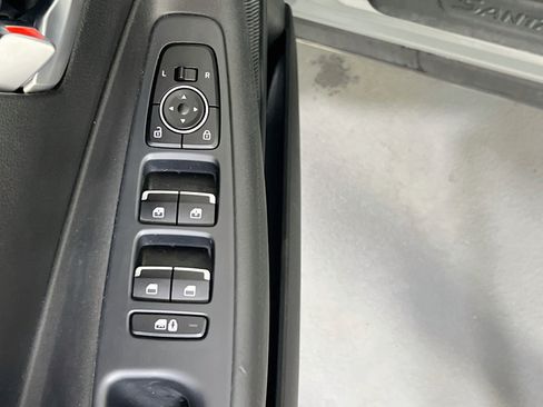 Used 2022 Hyundai Santa Fe SEL AWD/4WD image 17