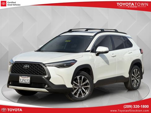 Certified 2023 Toyota Corolla Cross XLE w/ Convenience Package image 1