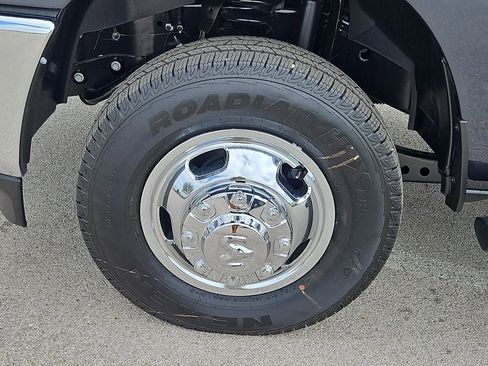 New 2026 RAM 3500 Tradesman AWD/4WD image 13