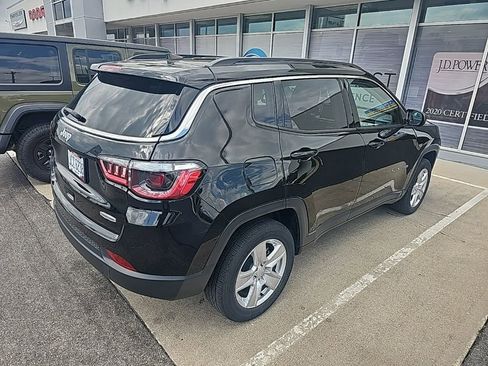 Certified 2022 Jeep Compass Latitude image 5