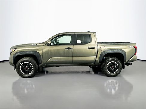 New 2025 Toyota Tacoma TRD Off-Road image 4