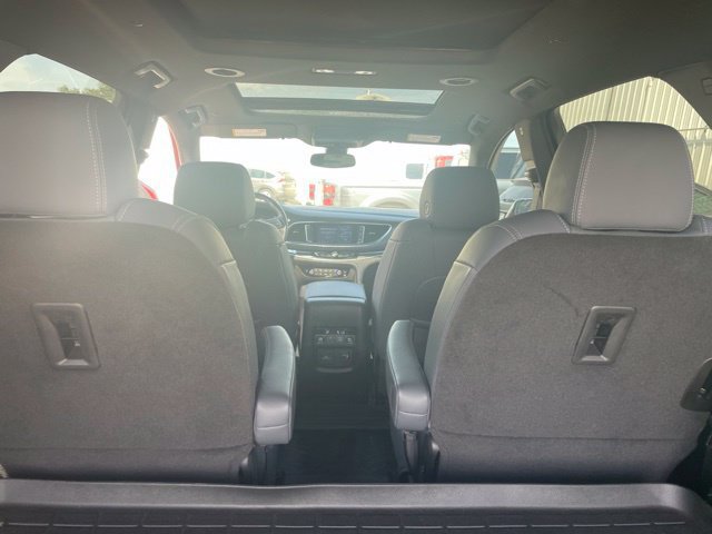 Used 2023 Buick Enclave Essence w/ Experience Buick Package FWD image 9