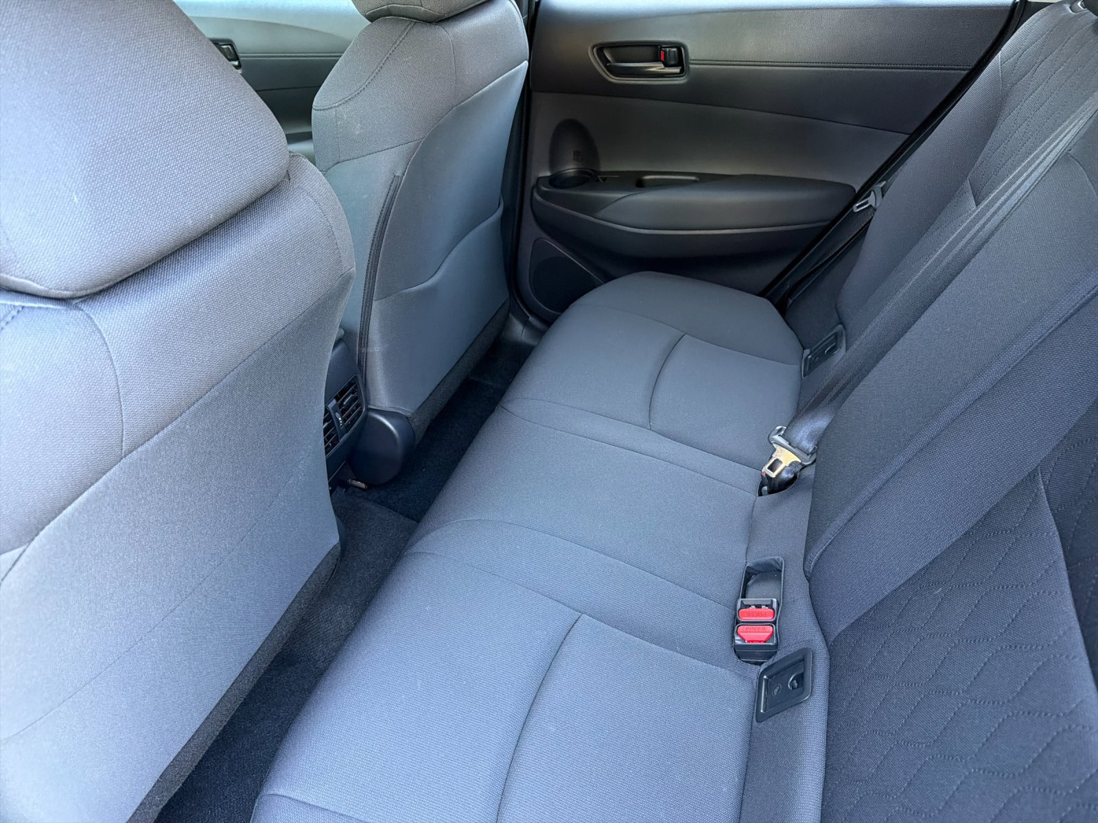 Used 2026 Toyota Corolla Cross LE w/ Moonroof Package FWD image 11