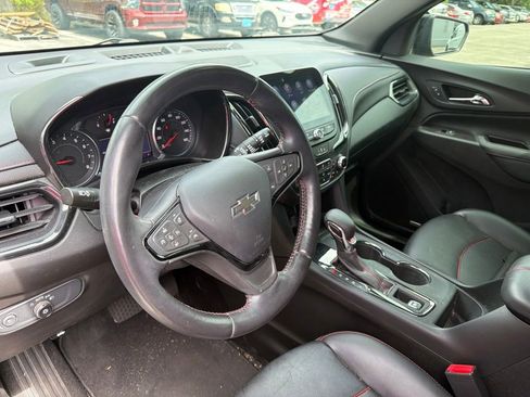Used 2022 Chevrolet Equinox RS w/ RS Leather Package FWD image 9