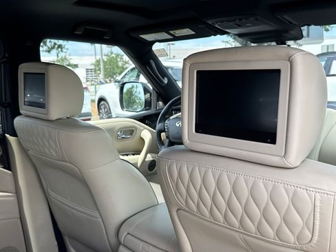 Used 2021 INFINITI QX80 Sensory w/ Cargo Package AWD/4WD image 17