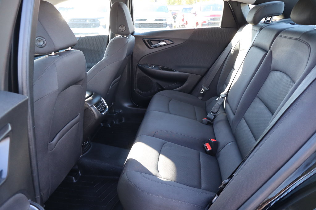 Used 2016 Chevrolet Malibu LT FWD image 22