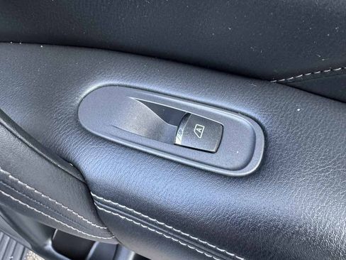 Used 2019 INFINITI QX80 Luxe image 37