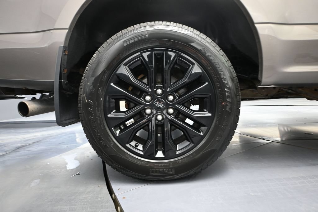 Used 2018 Ford F150 XLT w/ Equipment Group 302A Luxury AWD/4WD image 11