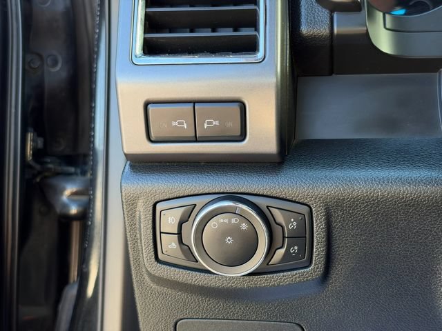 Used 2015 Ford F150 XLT w/ Equipment Group 302A Luxury AWD/4WD image 33