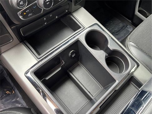 Used 2014 RAM 1500 R/T w/ Convenience Group image 33