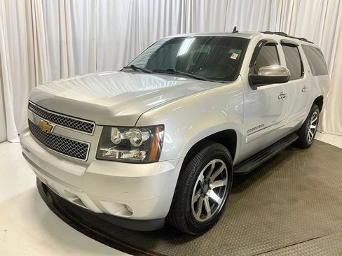 Used 2012 Chevrolet Suburban LTZ AWD/4WD image 28
