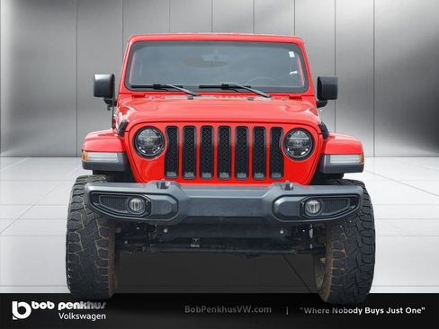 Used 2020 Jeep Wrangler Unlimited Sahara AWD/4WD image 22