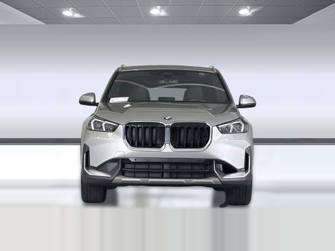 Used 2023 BMW X1 xDrive28i w/ Convenience Package AWD/4WD image 4
