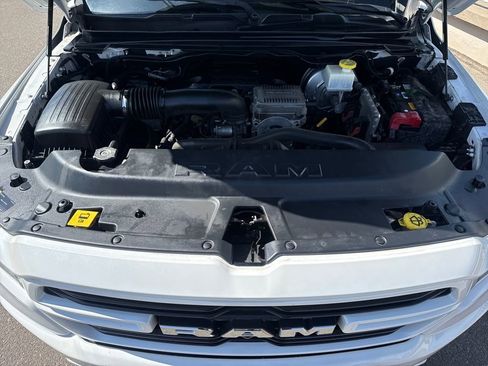 Used 2019 RAM 1500 Laramie AWD/4WD image 22