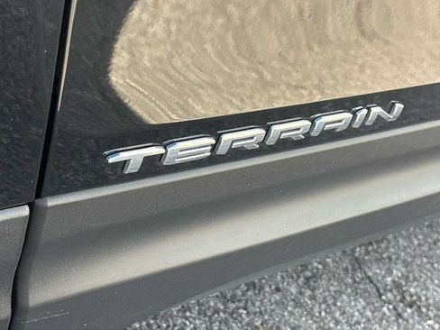 Certified 2024 GMC Terrain SLT AWD/4WD image 11