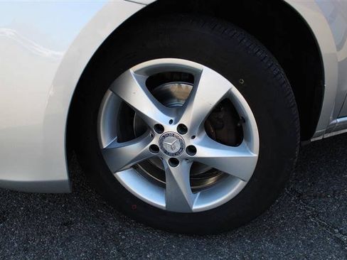 Used 2016 Mercedes-Benz Metris Passenger image 9
