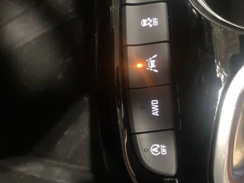 Used 2023 Buick Encore GX Select w/ Sport Touring Package image 22