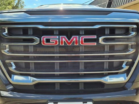 Used 2022 GMC Canyon AT4 w/ Trailering Package image 8