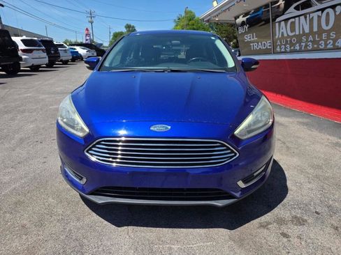Used 2015 Ford Focus Titanium FWD image 2