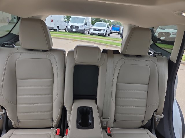 Used 2018 Ford Escape Titanium AWD/4WD image 39