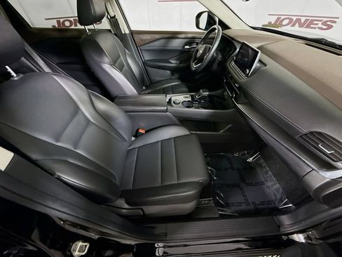 Certified 2023 Nissan Rogue SV w/ SV Premium B Package AWD/4WD image 31