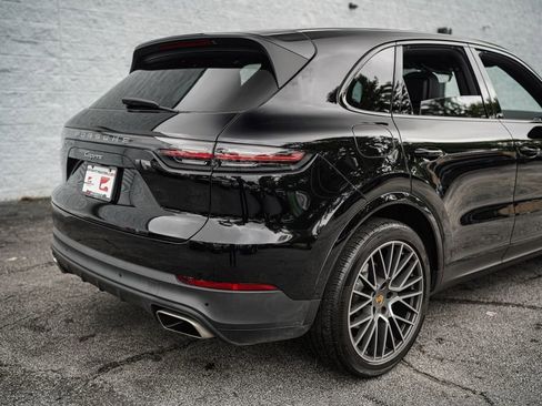 Used 2023 Porsche Cayenne AWD/4WD image 14