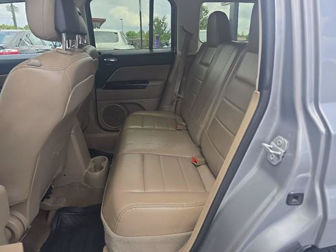 Used 2016 Jeep Patriot High Altitude FWD image 12