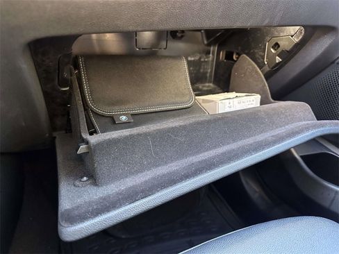 Used 2022 BMW 330i xDrive Sedan w/ M Sport Package image 27