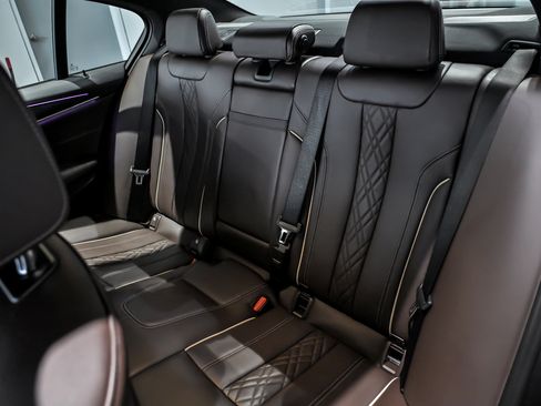 Used 2022 BMW M550i xDrive w/ Premium Package image 22