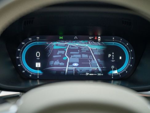 Used 2024 Volvo XC60 B5 Plus w/ Protection Package Premier image 14