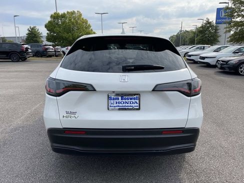New 2026 Honda HR-V LX image 4
