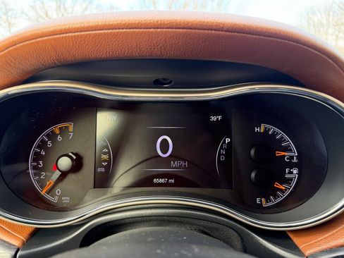 Used 2016 Jeep Grand Cherokee Summit w/ Platinum Series Group image 19