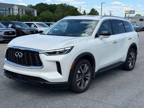 Certified 2025 INFINITI QX60 Luxe AWD/4WD image 3