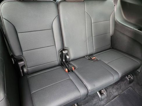 Certified 2025 Chevrolet Traverse Z71 AWD/4WD image 13