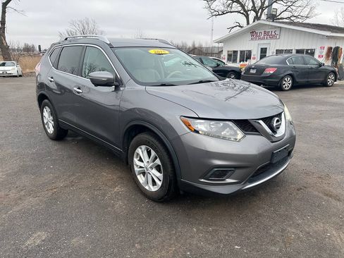 Used 2015 Nissan Rogue SV w/ SV Premium Package AWD/4WD image 3