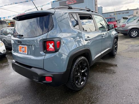 Used 2017 Jeep Renegade Altitude image 6