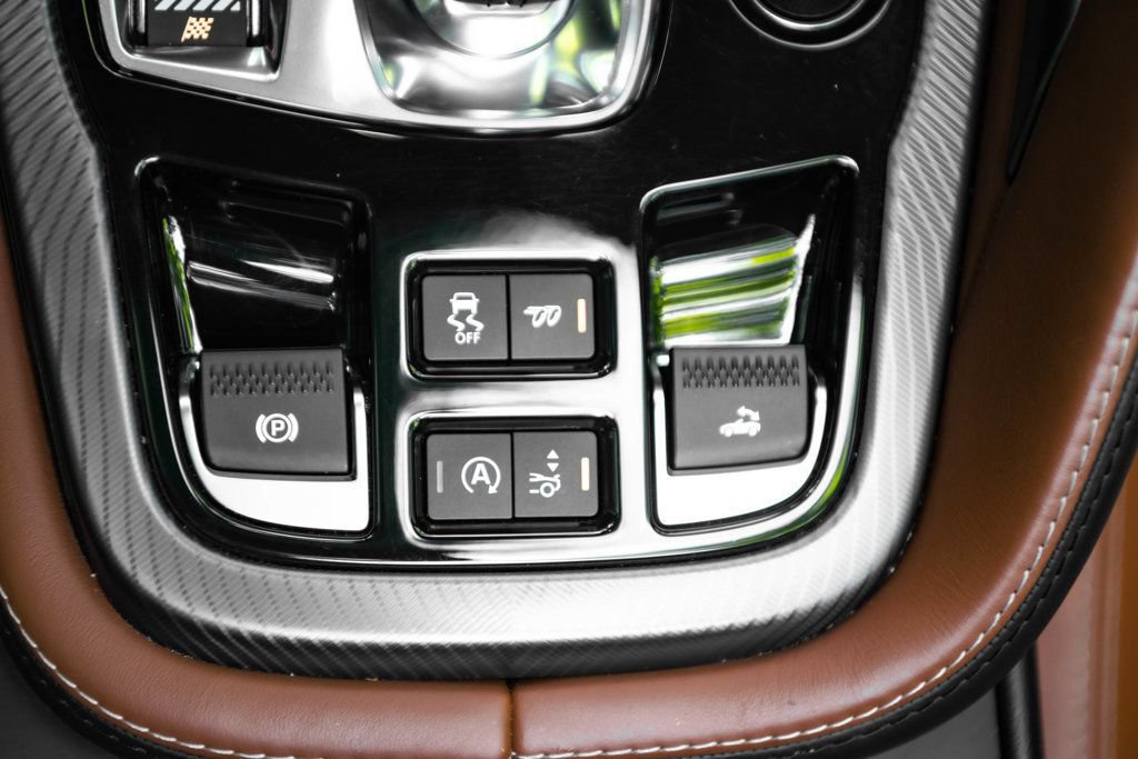 Used 2019 Jaguar F-TYPE Convertible AWD image 31