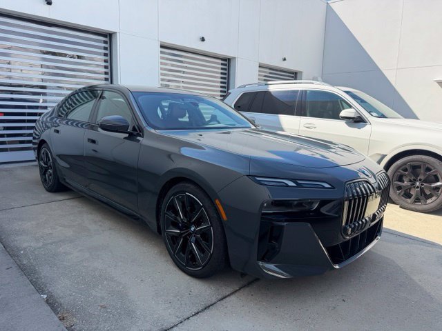 Used 2026 BMW 740i xDrive AWD/4WD image 4