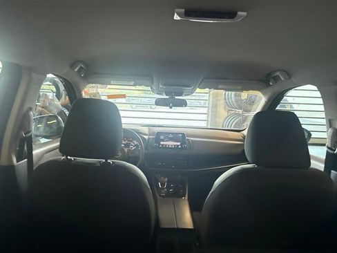 Used 2023 Nissan Rogue S FWD image 11